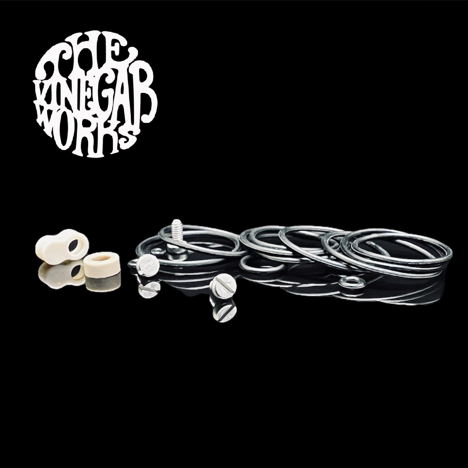 Antiquity V2 RDTA Black Cap - VINEGAR WORKS - Atelier del Vapore